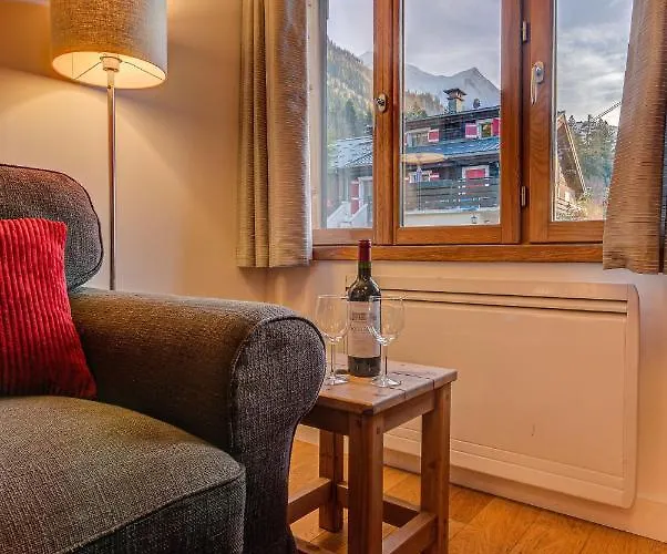 Biolay 2 - Alpes Travel - - Sleeps 4-6 Chamonix