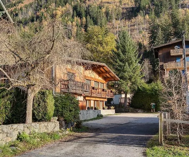 Appartement Biolay 2 - Alpes Travel - - Sleeps 4-6 *