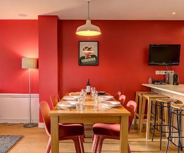 Biolay 2 - Alpes Travel - - Sleeps 4-6 *