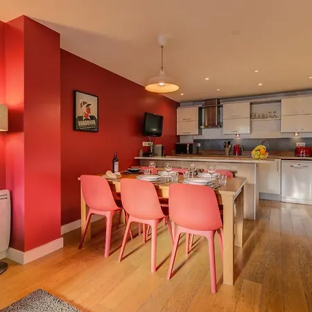 Апартаменты Biolay 2 - Alpes Travel - - Sleeps 4-6 Шамони