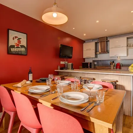 Апартаменты Biolay 2 - Alpes Travel - - Sleeps 4-6