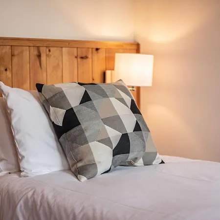 Daire Biolay 2 - Alpes Travel - - Sleeps 4-6 *