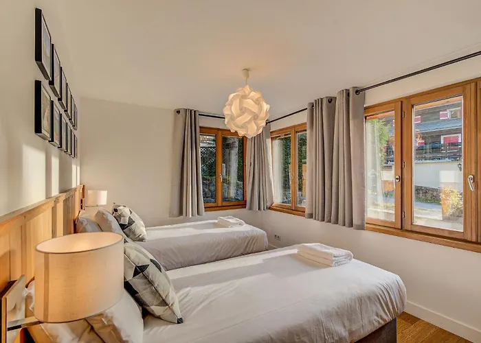 Biolay 2, Alpes Agency, Central Chamonix, Sleeps 4-6 霞慕尼